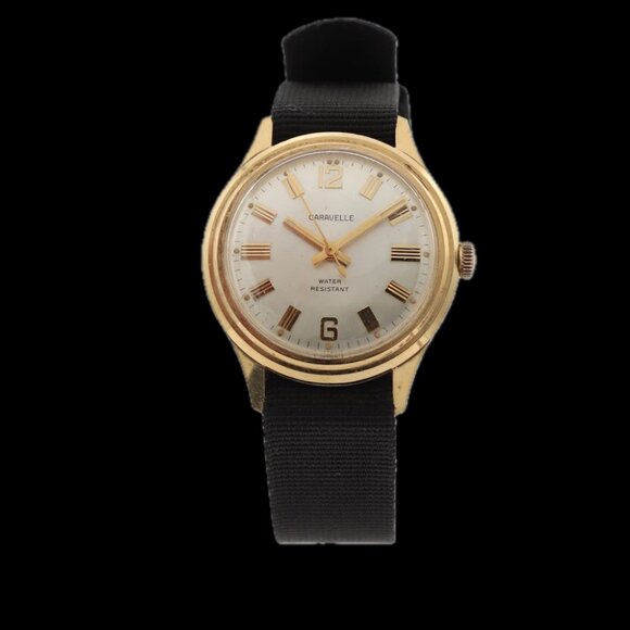 Vintage 1971 Caravelle Men\'s Mechanical Wristwatch Japan Steel & Gold Tone
